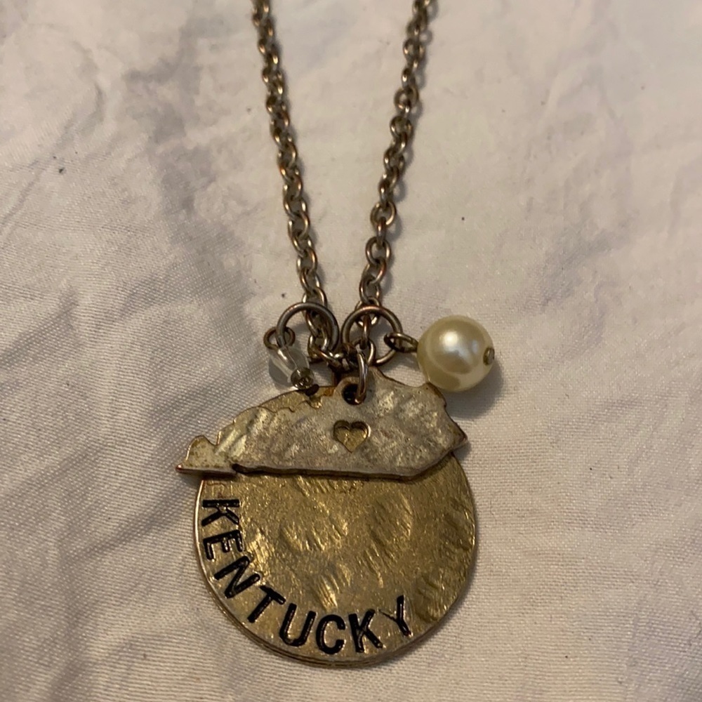 Crave Kentucky State Charm Cluster Pendent Neckalce *** $5 Final Sale****